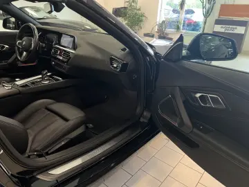 Z4sDr20i/LCPPro/Navi/M-Sport/M-Stz/18Zoll/SportL