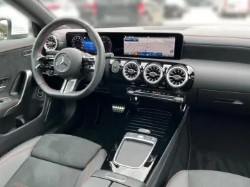 CLA 200 Coupé AMG-Adv+*Pano*WiP*KeyGo+HFA*Ambi*