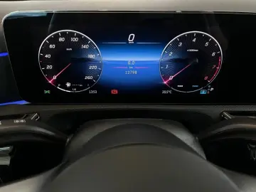 CLA 200 Coupé AMG-Adv+*Pano*WiP*KeyGo+HFA*Ambi*
