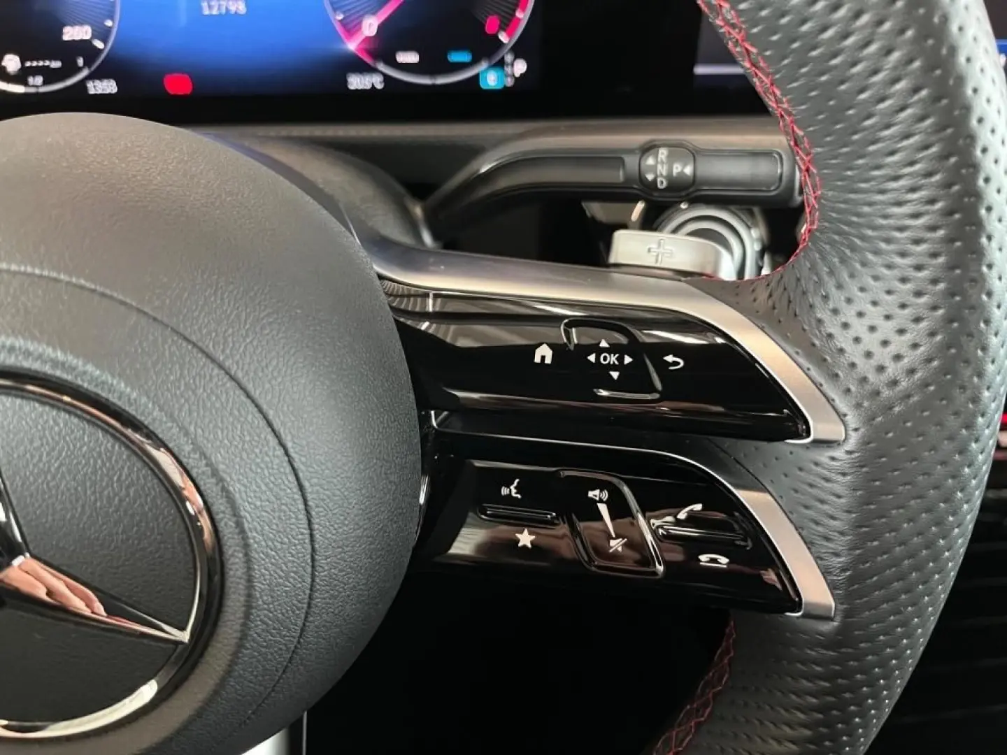 CLA 200 Coupé AMG-Adv+*Pano*WiP*KeyGo+HFA*Ambi*