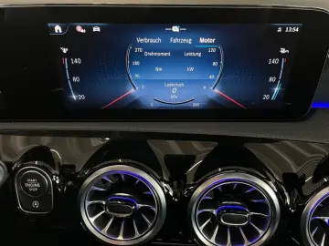 CLA 200 Coupé AMG-Adv+*Pano*WiP*KeyGo+HFA*Ambi*