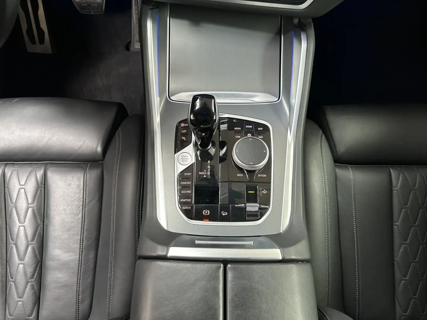X6 xDrive40d M Sport|Panorama|Laser|AHK|HUD