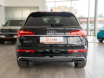 Audi Q5 55 TFSI e quattro S-tronic S line