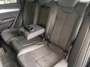 Audi Q5 55 TFSI e quattro S-tronic S line
