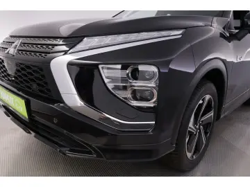 MITSUBISHI Eclipse Cross 2.4MIVEC 4WD Aut+LED+KAMERA LEASING