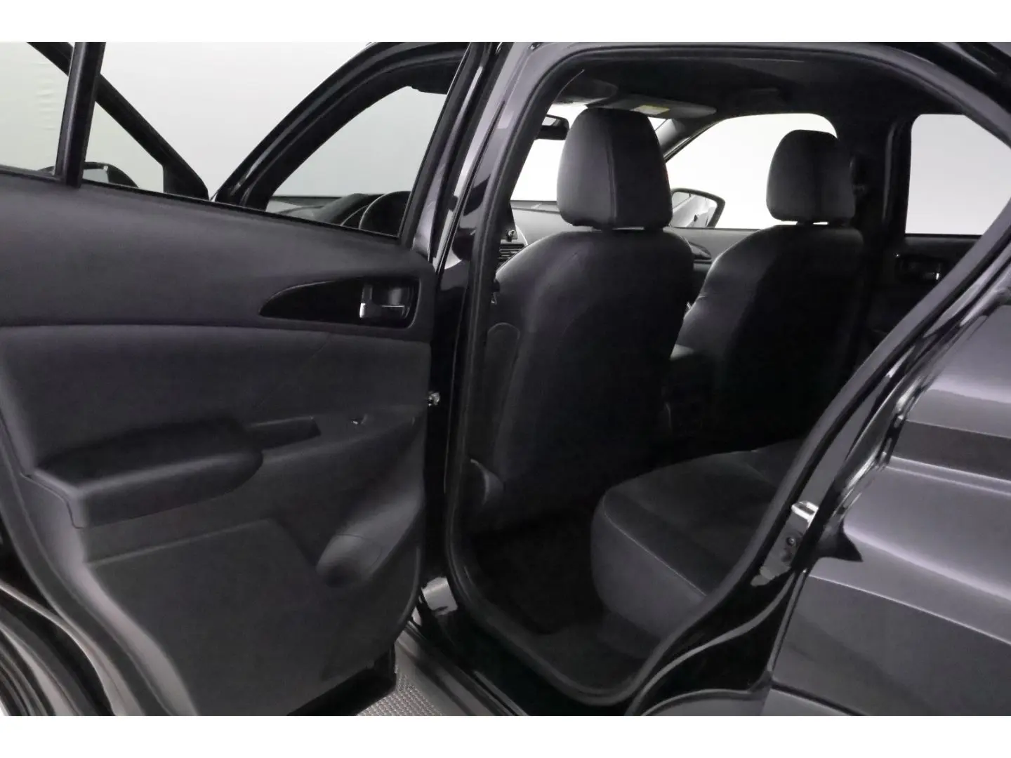 MITSUBISHI Eclipse Cross 2.4MIVEC 4WD Aut+LED+KAMERA LEASING