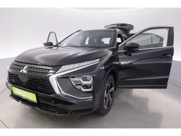 MITSUBISHI Eclipse Cross 2.4MIVEC 4WD Aut+LED+KAMERA LEASING