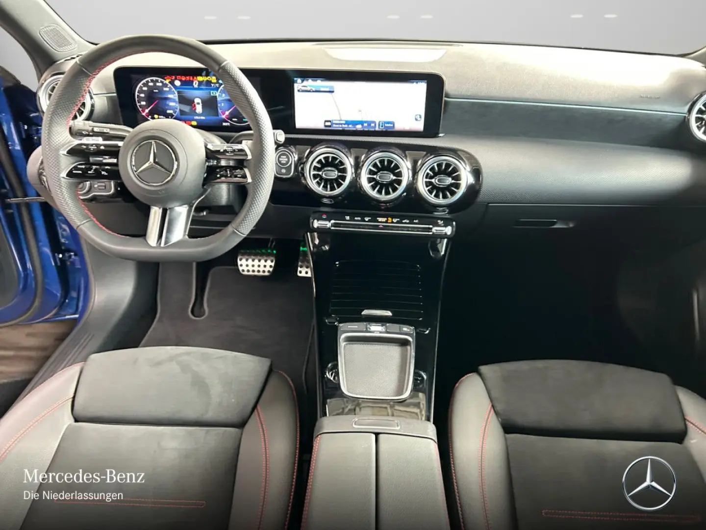 MERCEDES BENZ A220 4MATIC AMG PLUS /Memory/LEASING