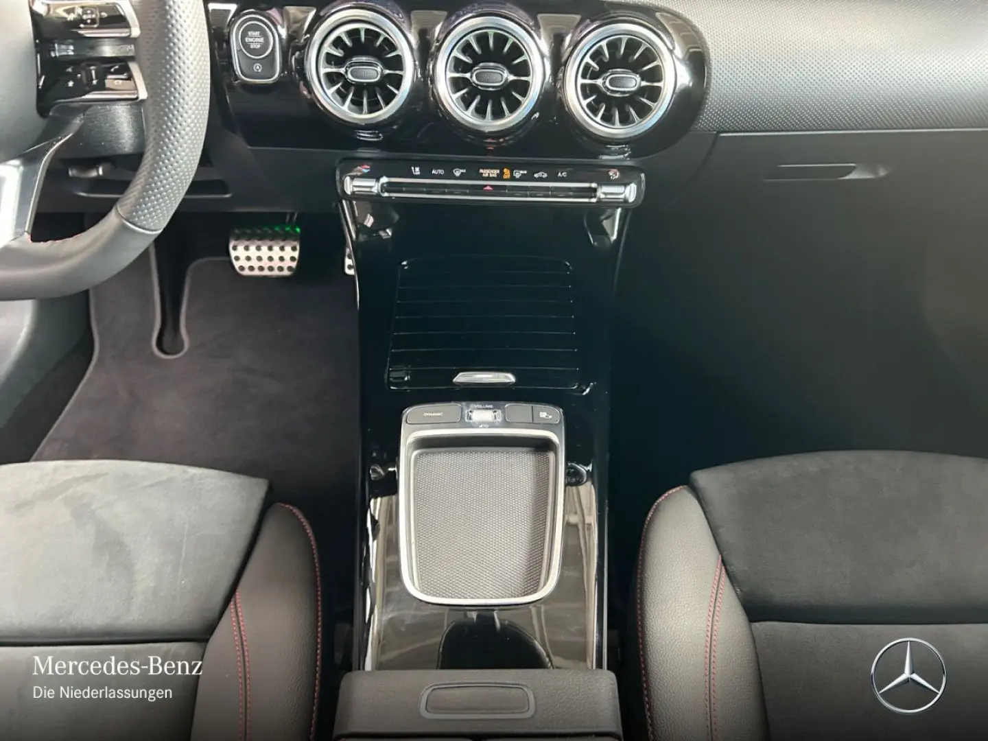 MERCEDES BENZ A220 4MATIC AMG PLUS /Memory/LEASING