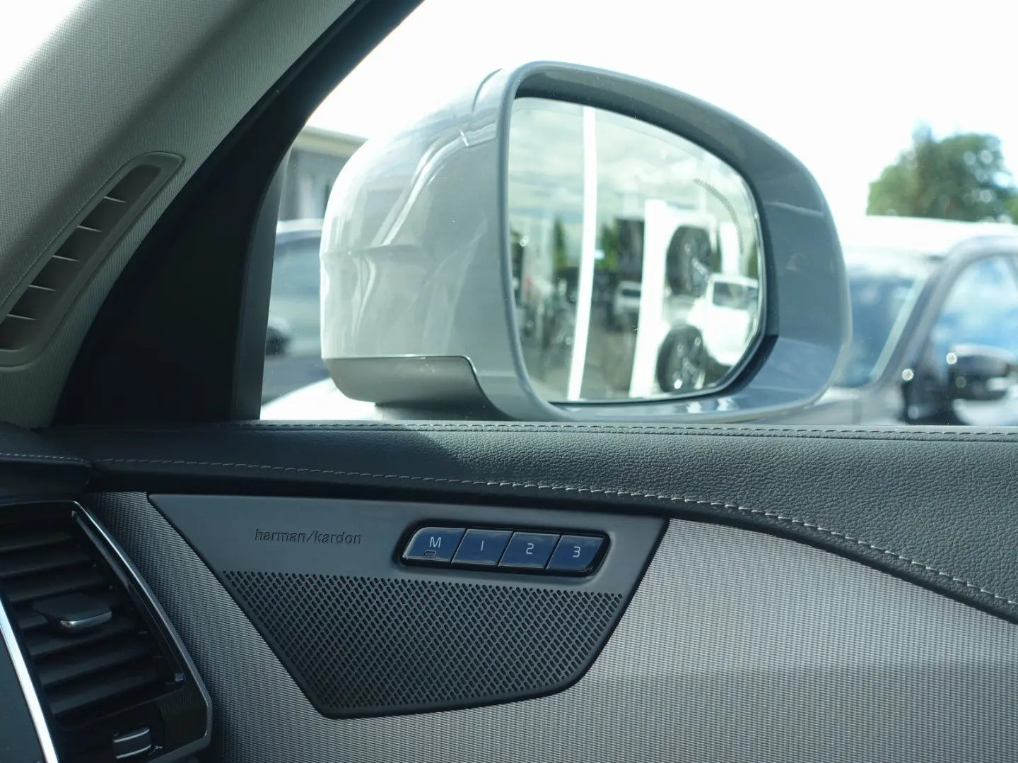 XC90 Plus T8 AWD/Memory/Kamera/H&K/BLIS/Carplay