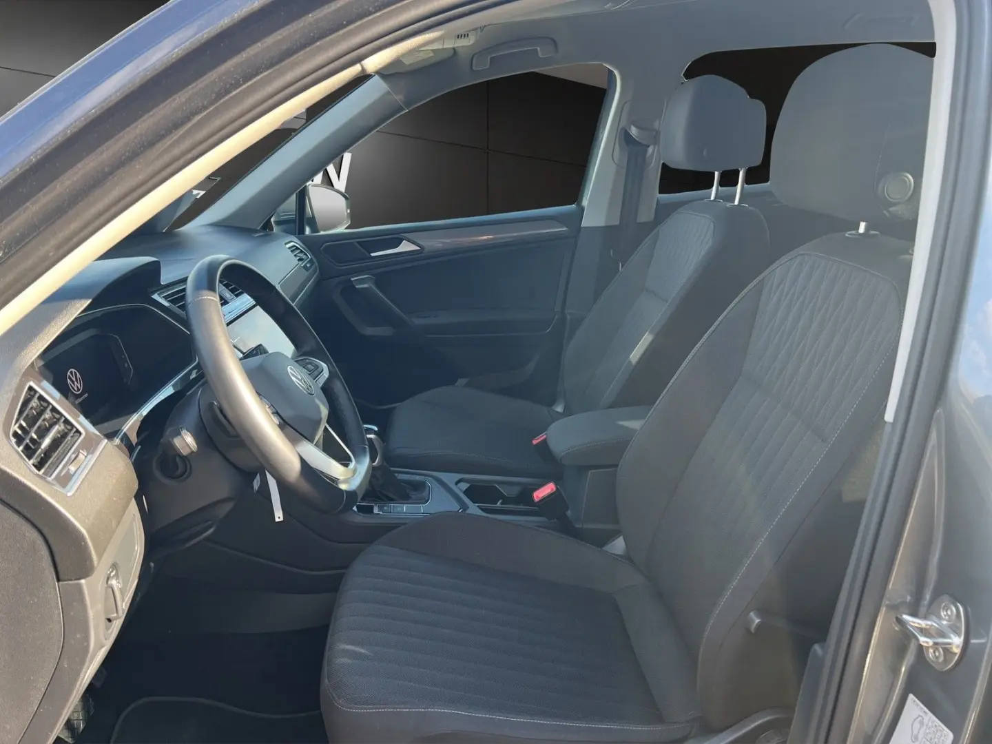 VOLKSWAGEN Tiguan Allspace 1.5TSI Life DSG 7 Sitze+LEASING