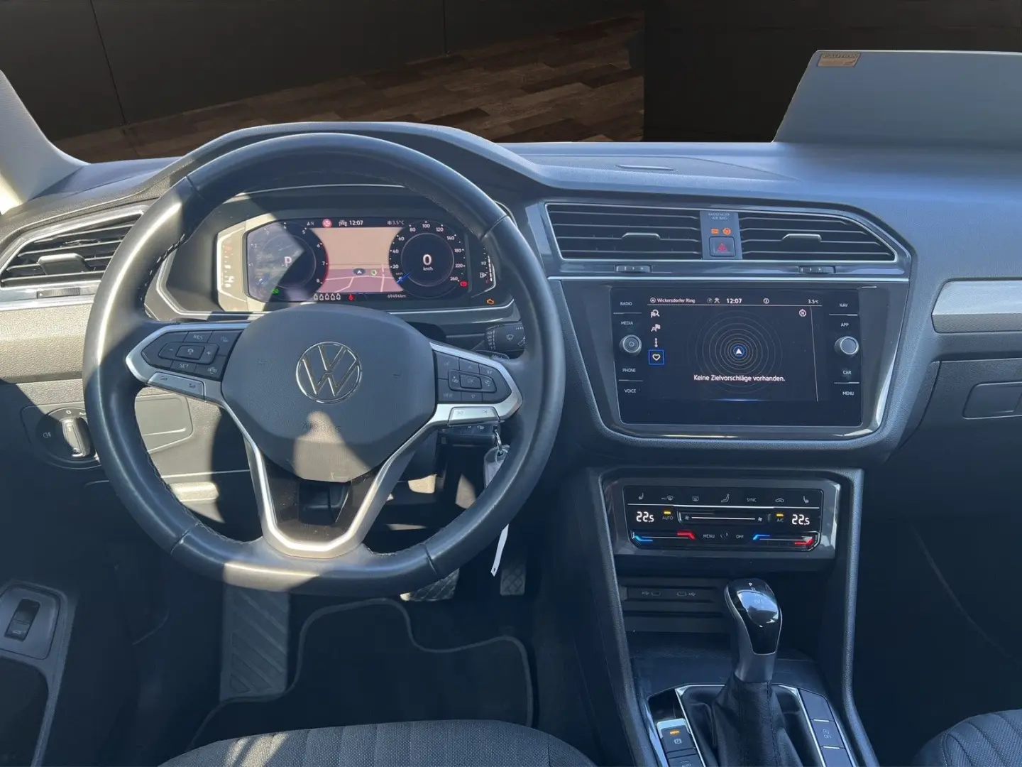 VOLKSWAGEN Tiguan Allspace 1.5TSI Life DSG 7 Sitze+LEASING