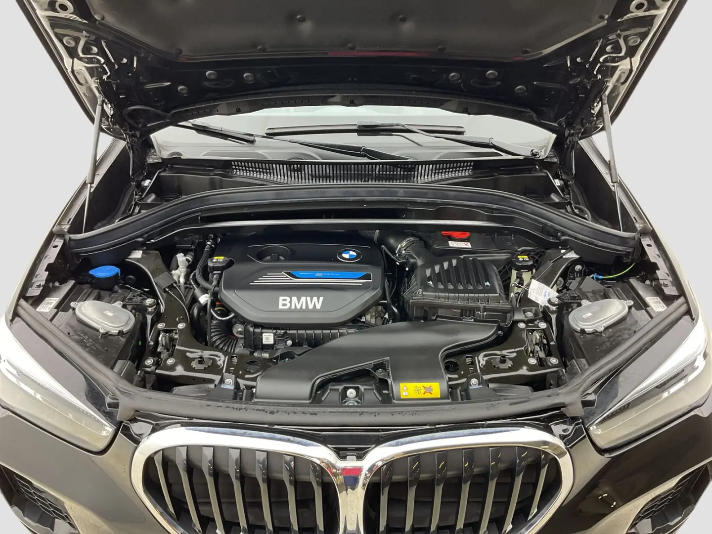 BMW X1 xDrive25e Sportpaket Head-Up HiFi LEASING