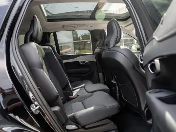 VOLVO XC90 T8 AWD Ultra Bright PANO 360° 7-LOCURI/LEASING