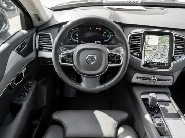 VOLVO XC90 T8 AWD Ultra Bright PANO 360° 7-LOCURI/LEASING