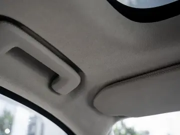 VOLVO XC90 T8 AWD Ultra Bright PANO 360° 7-LOCURI/LEASING