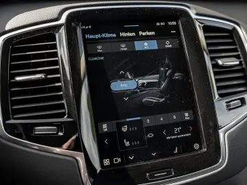 VOLVO XC90 T8 AWD Ultra Bright PANO 360° 7-LOCURI/LEASING