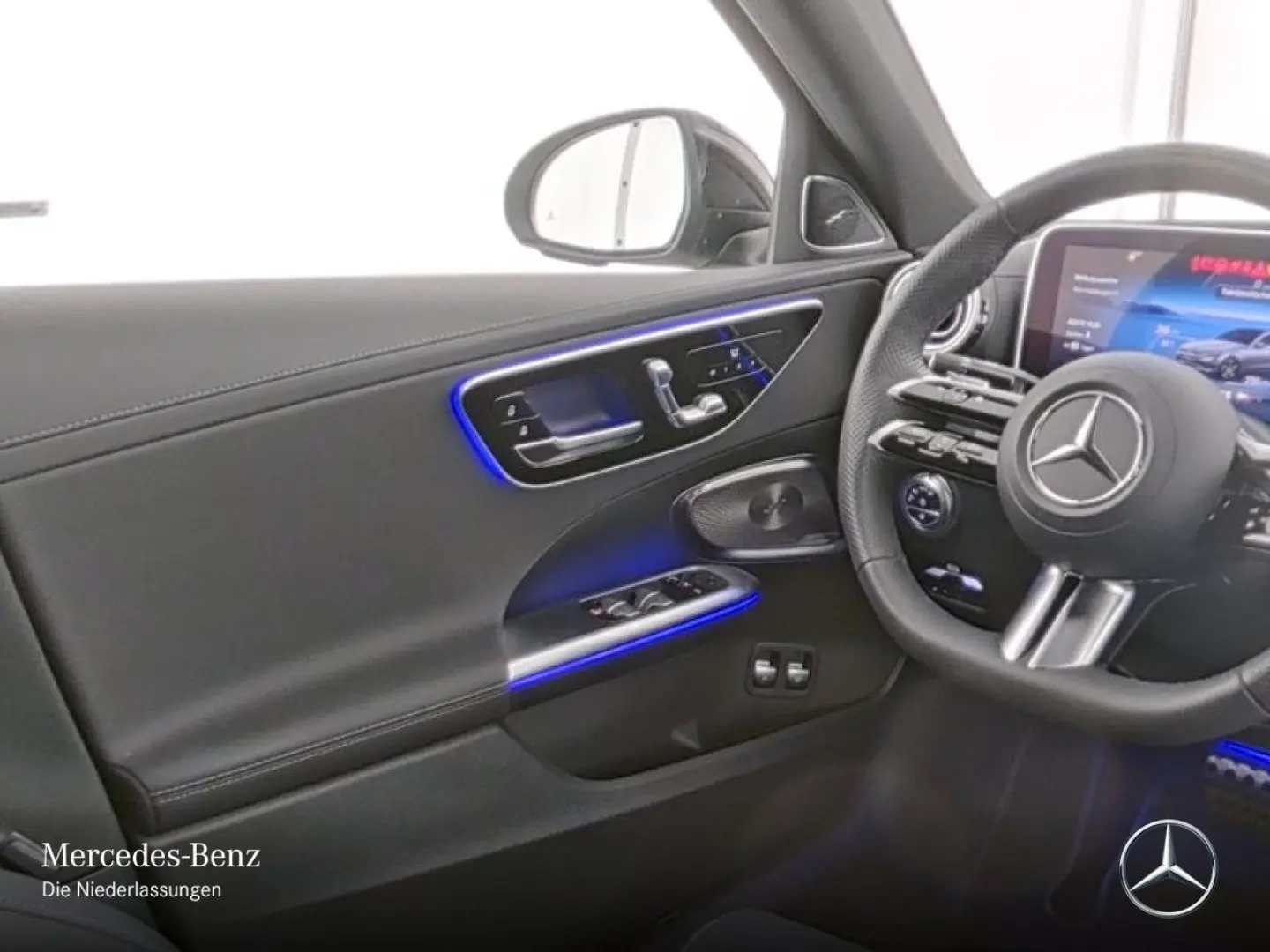 MERCEDES BENZ C300 e AMG/Pano/Distr./Night/Digi-Li/Burmester