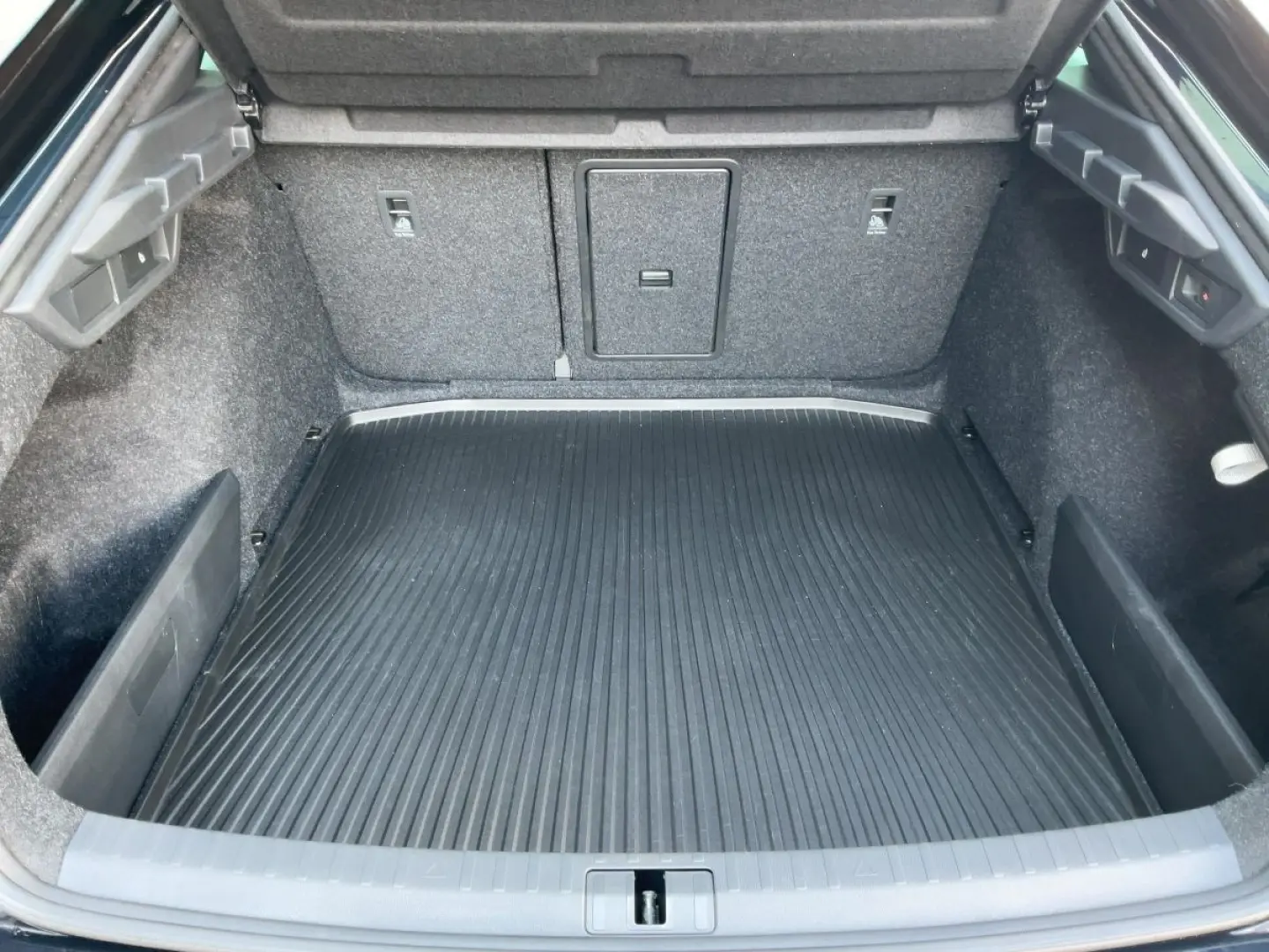 SKODA Octavia Limousine RS 2.0 TSI DSG MATRIX+LEASING