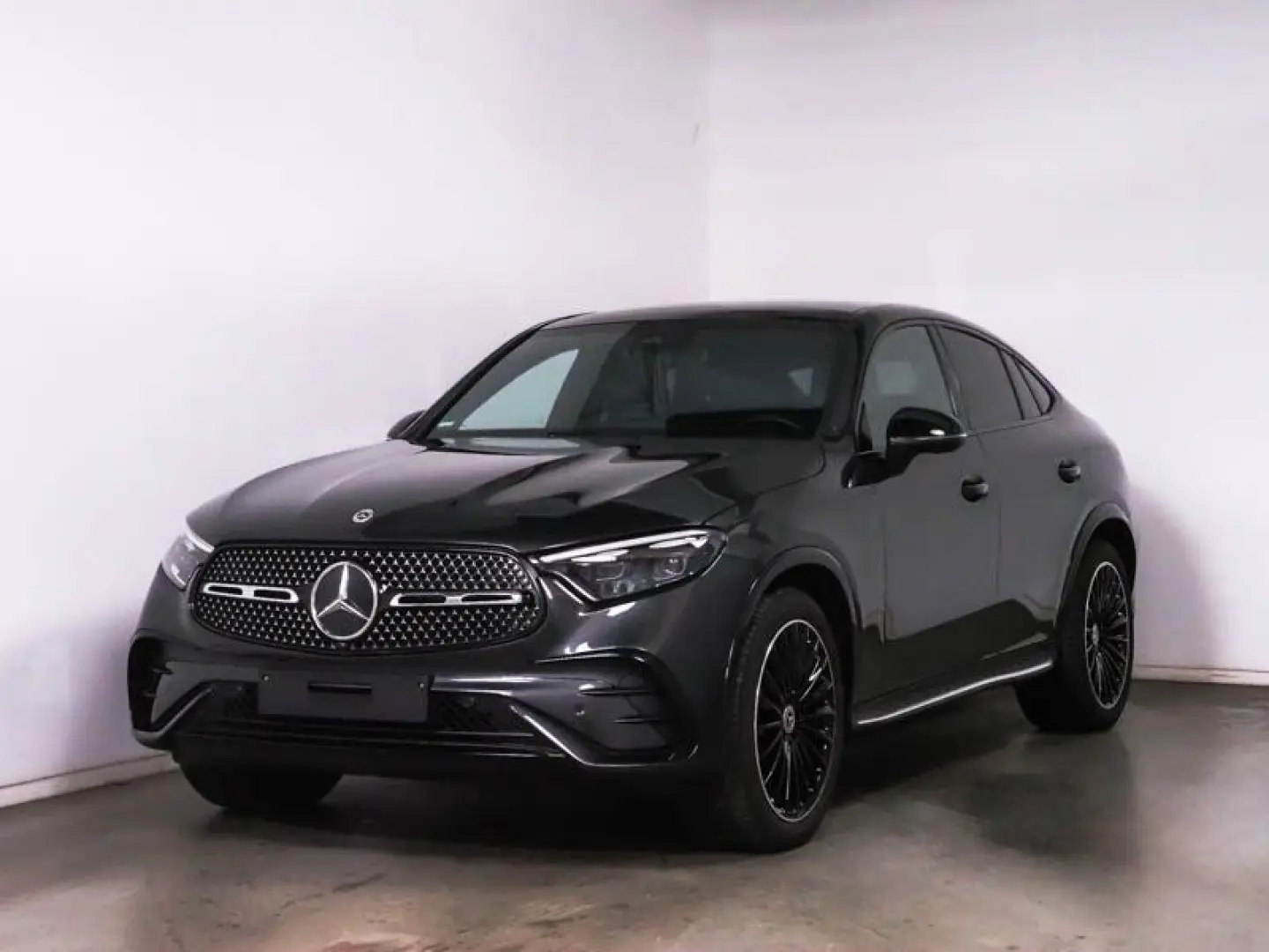 MERCEDES BENZ GLC300 AMG 4M Night Panorama Burm