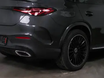 MERCEDES BENZ GLC300 AMG 4M Night Panorama Burm
