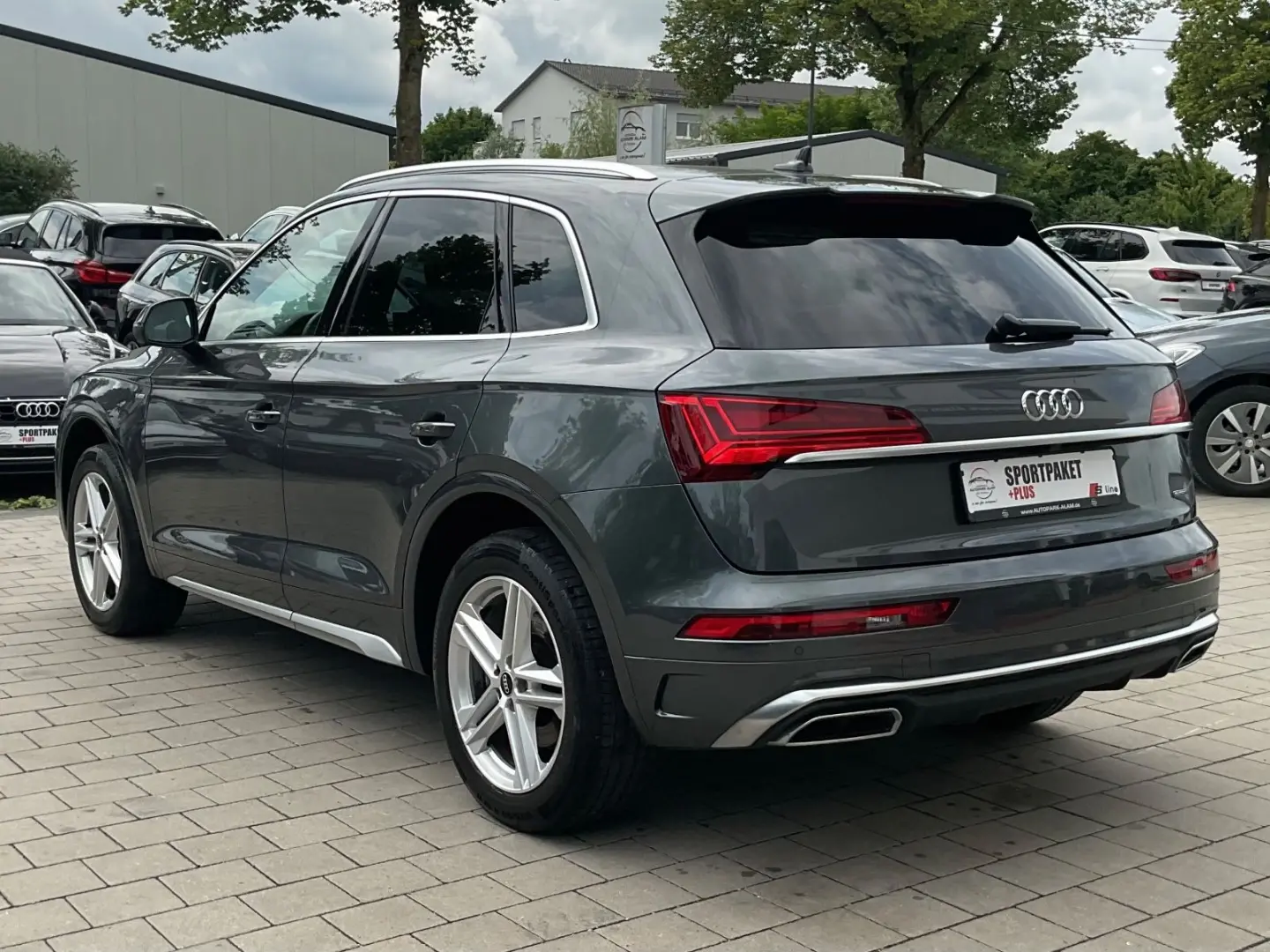 AUDI Q5 40 TDI quattro S line S-tr. LED Navi LEASING