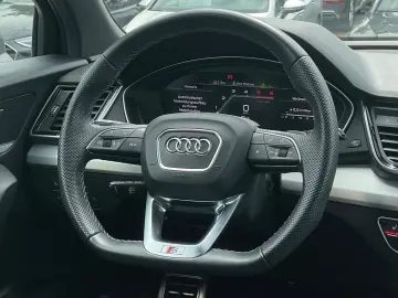 AUDI Q5 40 TDI quattro S line S-tr. LED Navi LEASING