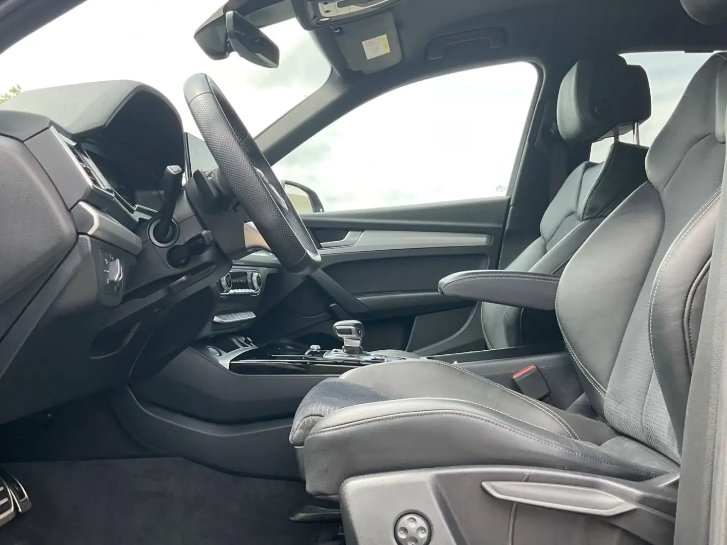 AUDI Q5 40 TDI quattro S line S-tr. LED Navi LEASING