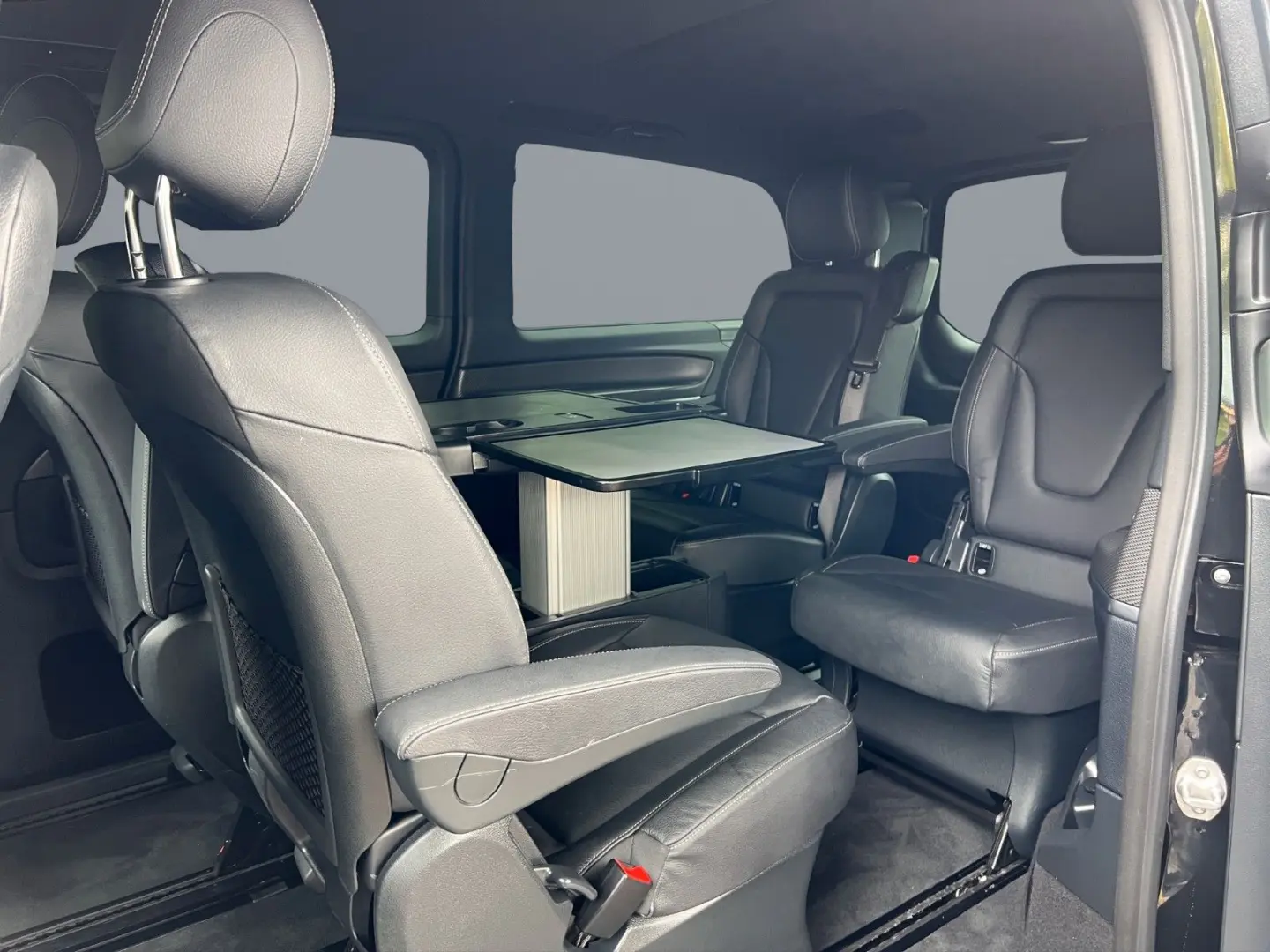 MERCEDES BENZ V300 d