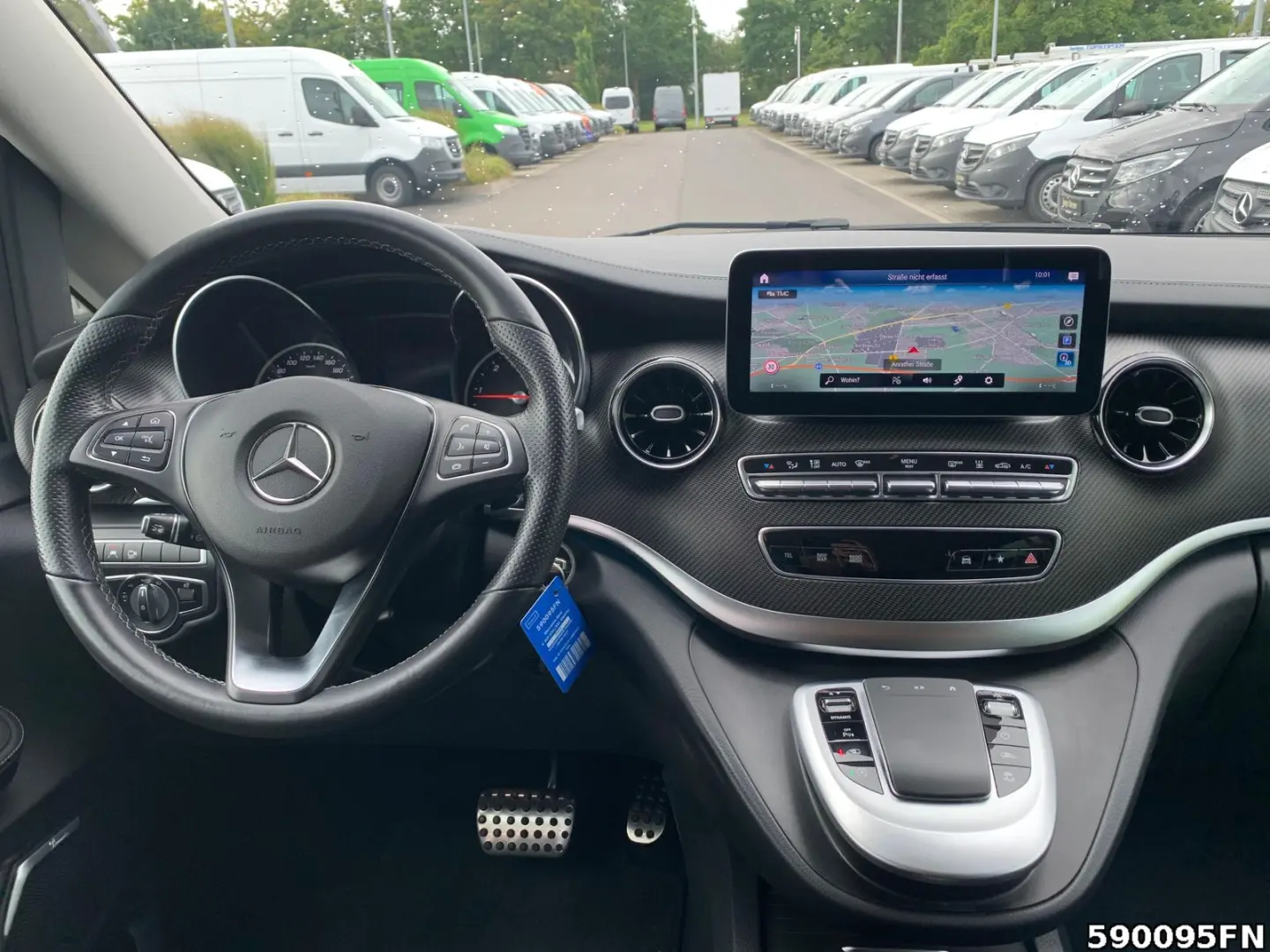 MERCEDES BENZ V300 EAV/XXL 4MATIC AMG *DISTRONIC