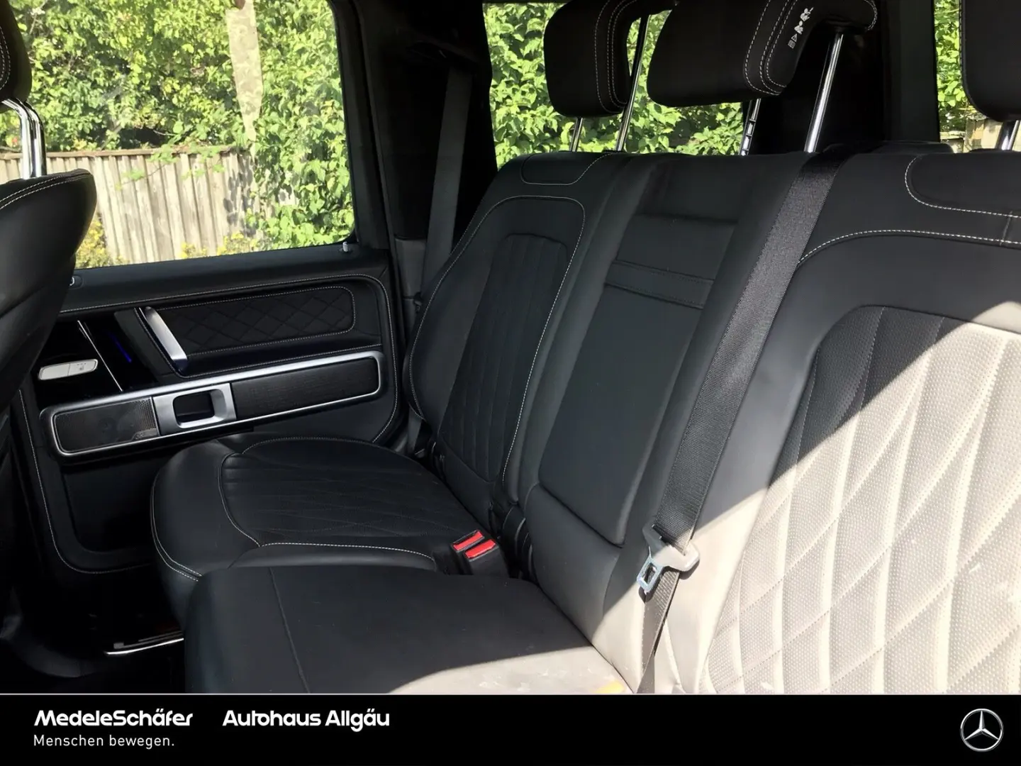 MERCEDES BENZ G400 d STRONGER THAN TIME Night Dis Bur SHD