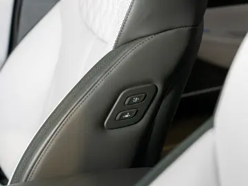 Santa Fe Signature Plug-In Hybrid 4WD KRELL*HUD