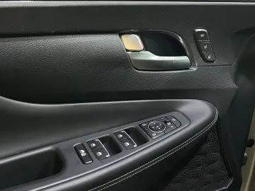 Santa Fe Prime Hybrid 4WD Pano. HUD R.Cam Leder
