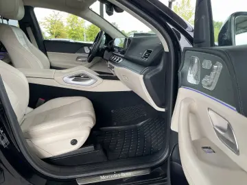 GLE 400 d 4M Coupé AMG Night Pano HUD AHK 22