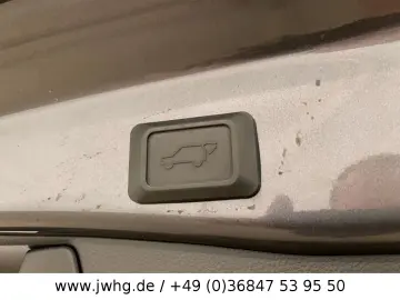 RAV4 Hybrid 4x4 Team Deutschland LED ACC KAM NAV