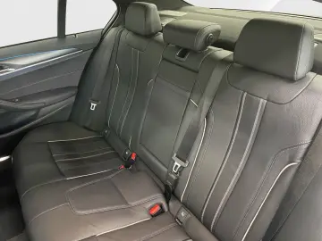 530e Limousine M Sport, AHK, Head-Up, H&K, etc.