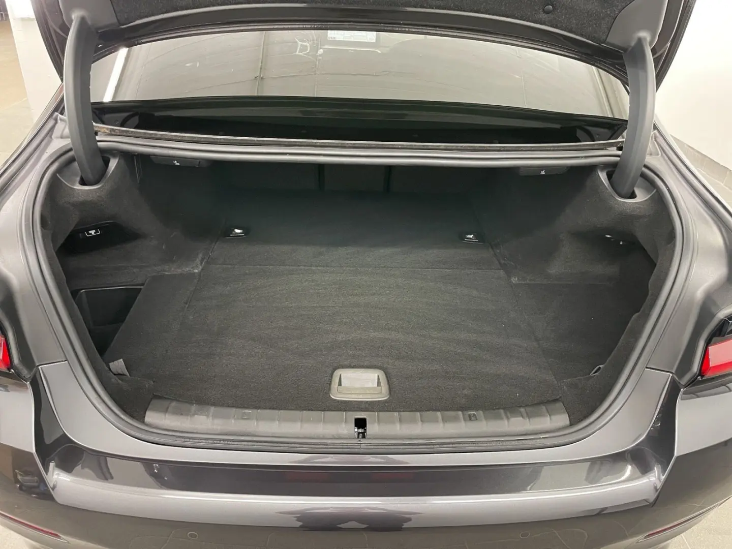 530e Limousine M Sport, AHK, Head-Up, H&K, etc.