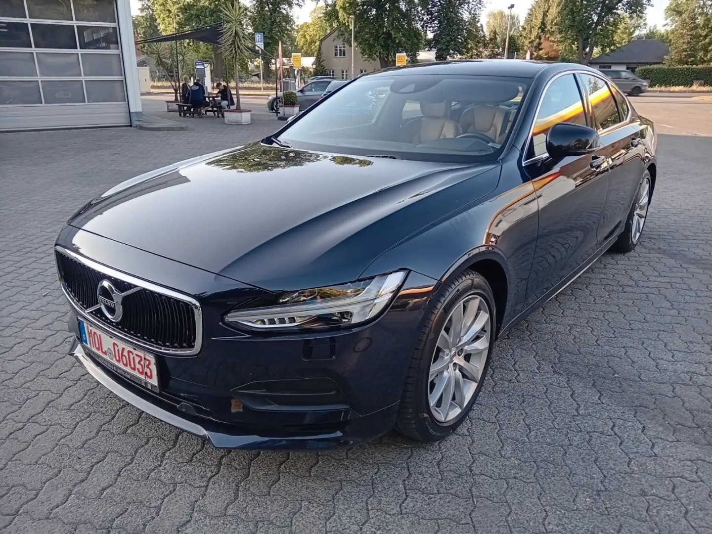 S90 Lim. Momentum * 1.Hand * INSP+TÜV neu * Top