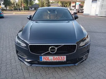 S90 Lim. Momentum * 1.Hand * INSP+TÜV neu * Top