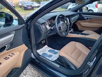 S90 Lim. Momentum * 1.Hand * INSP+TÜV neu * Top