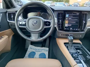 S90 Lim. Momentum * 1.Hand * INSP+TÜV neu * Top