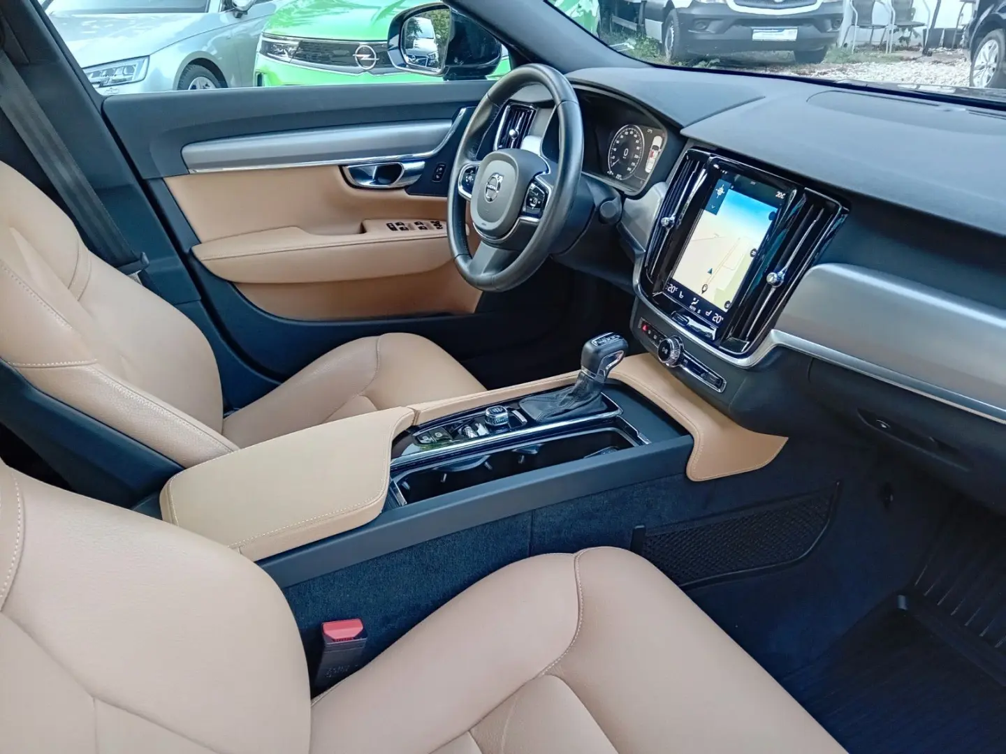 S90 Lim. Momentum * 1.Hand * INSP+TÜV neu * Top