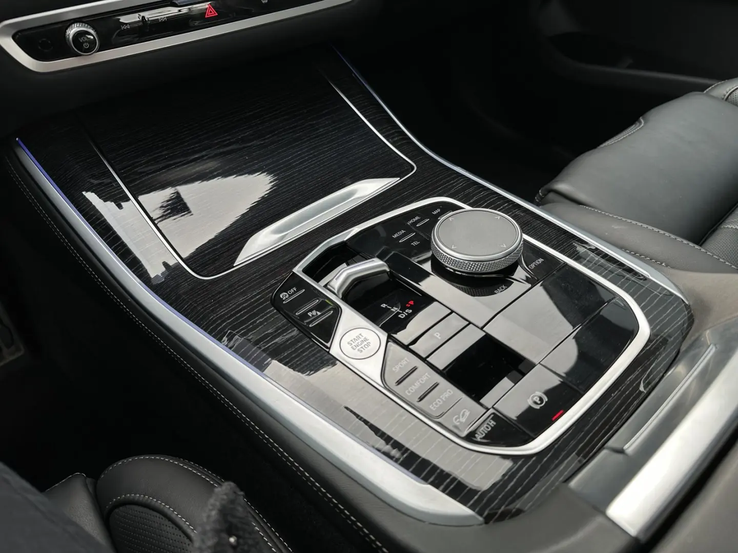 X5 xDrive40i M Sport Pro AHK PANO Sitzklima h&k