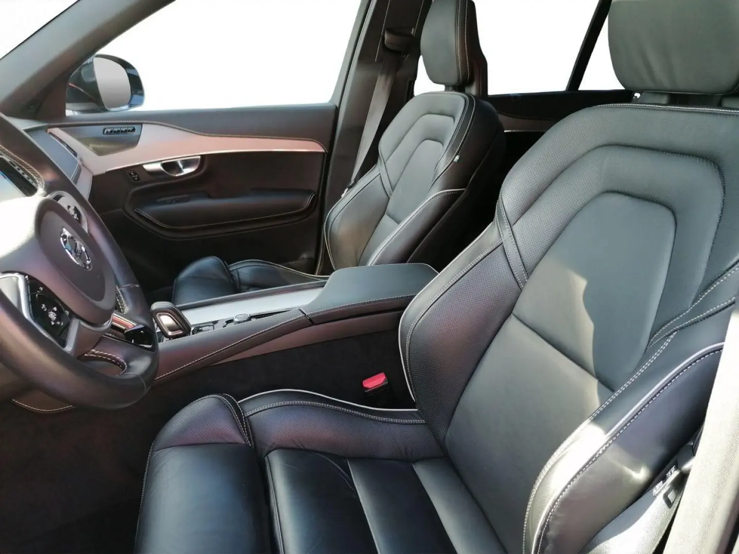 XC90 B5 Diesel AWD R Design Nappa AHK BLIS HUD P