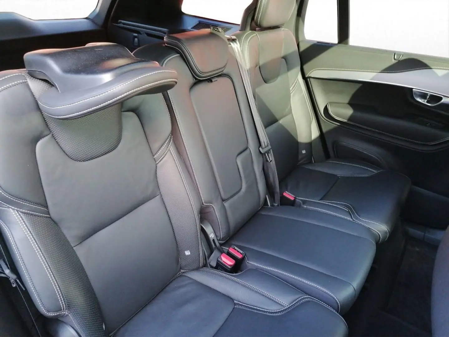 XC90 B5 Diesel AWD R Design Nappa AHK BLIS HUD P