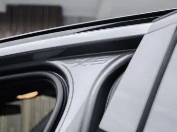 X5 xDrive30d M-Sport HuD AHK 360 Luft H&K Softcl