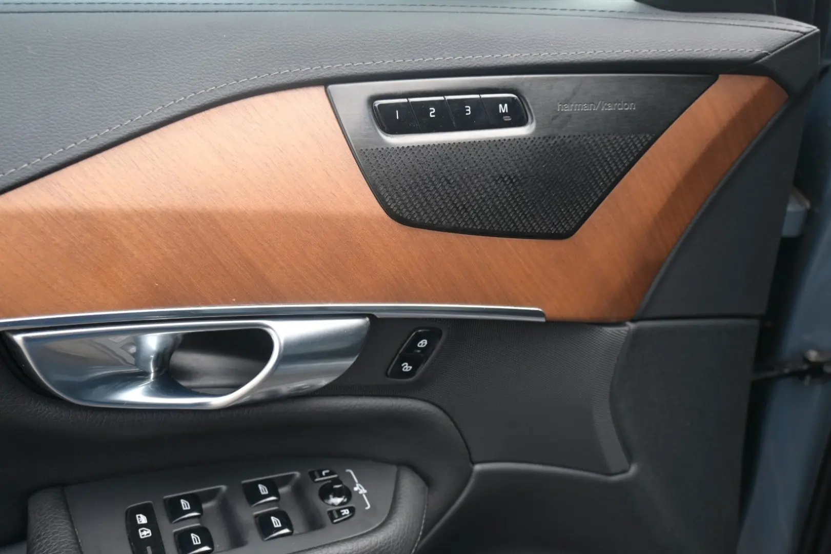 XC90 B5 Inscrip. AWD*LUFT*H&K*ACC*NAV*STDHZG*RFK