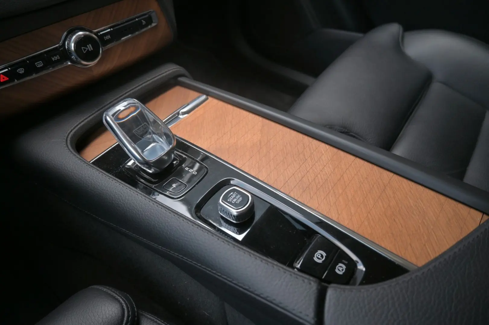 XC90 B5 Inscrip. AWD*LUFT*H&K*ACC*NAV*STDHZG*RFK