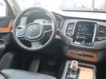 XC90 B5 Inscrip. AWD*LUFT*H&K*ACC*NAV*STDHZG*RFK