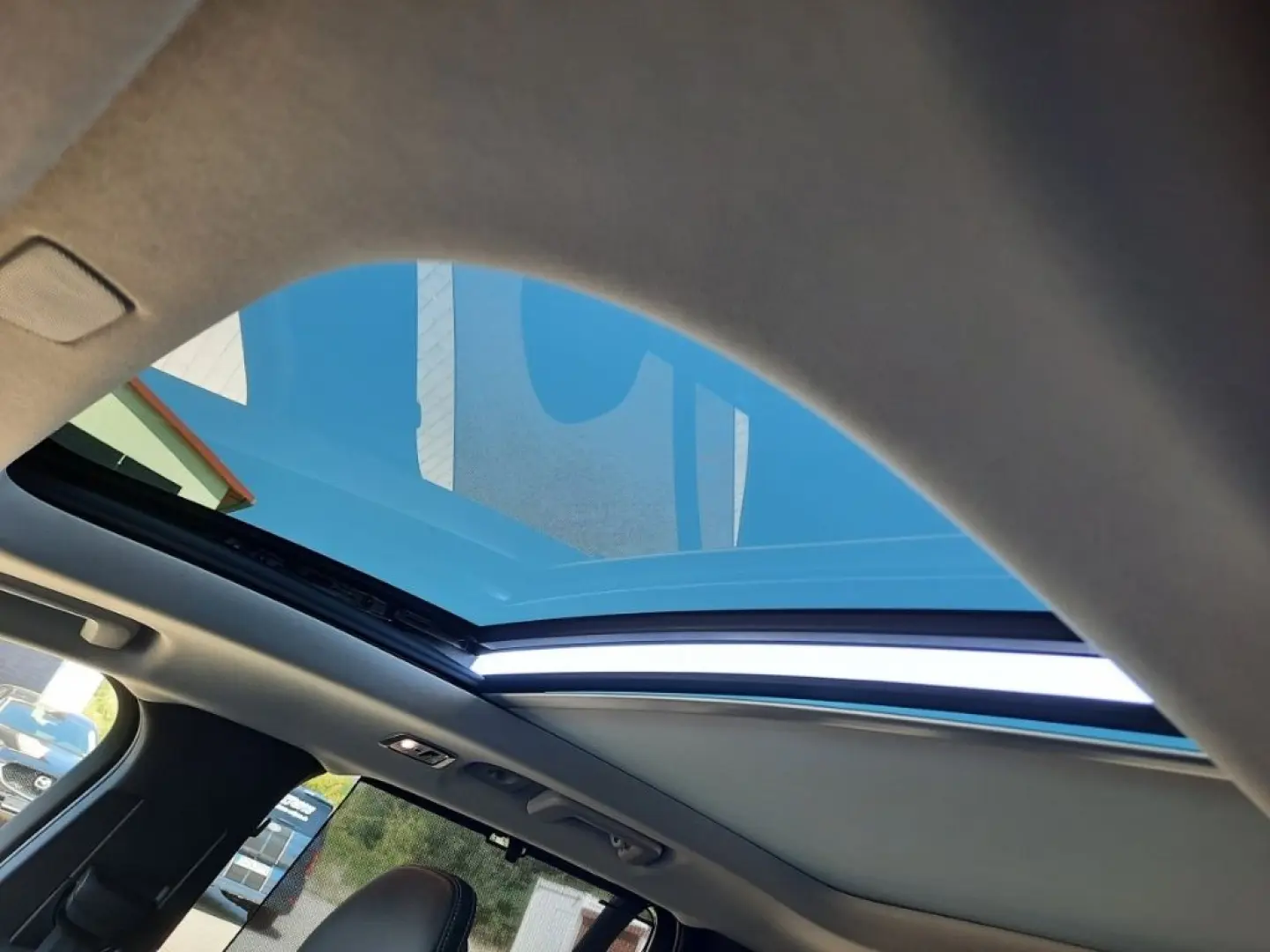 XC90 B5 AWD Inscription Luft 22'' StdHzg HUD Pan
